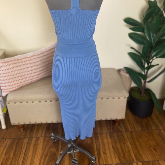 Women’s blue midi skirt with side slits - Picture 2 of 4